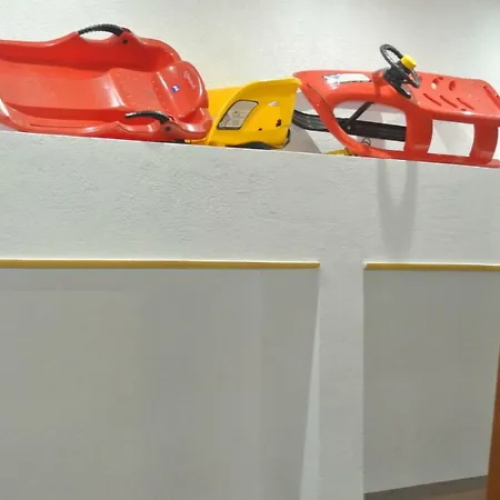 Apartment Feels Like 